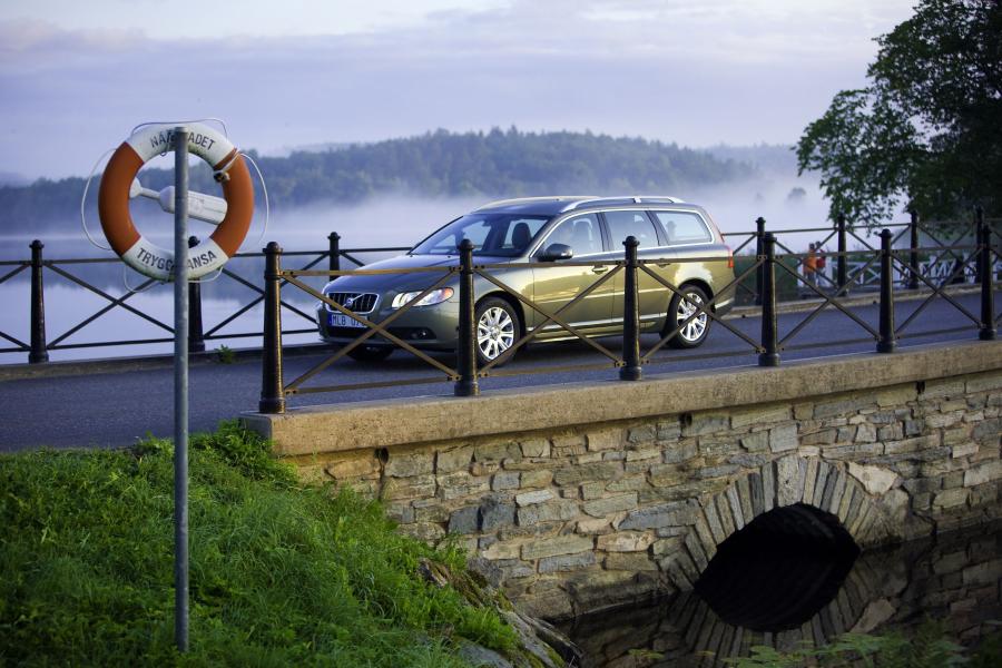  Volvo V70 2010 года  (фото 51 из 62)